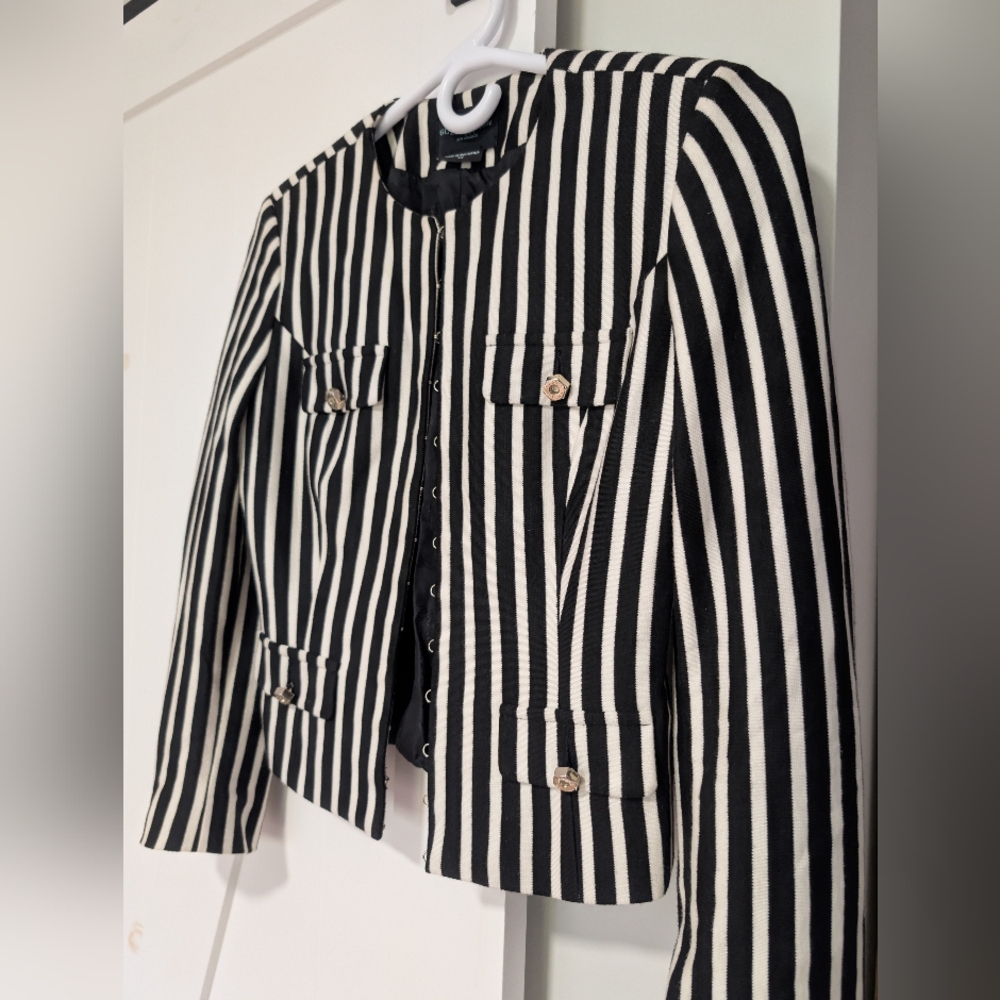 Guess by Marciano Black and White Striped Blazer - Picture 3 of 6